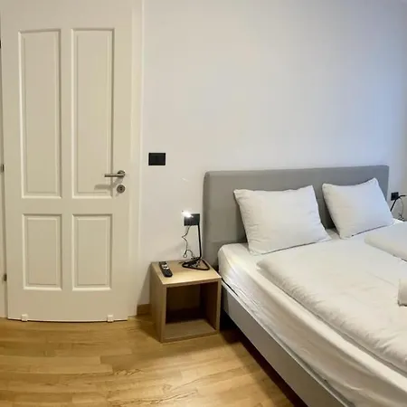 App. Central Living 4 Apartment